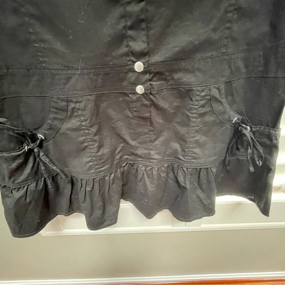 Black Cap Sleeve Ruffled Button Down Shirt - Picture 5 of 6